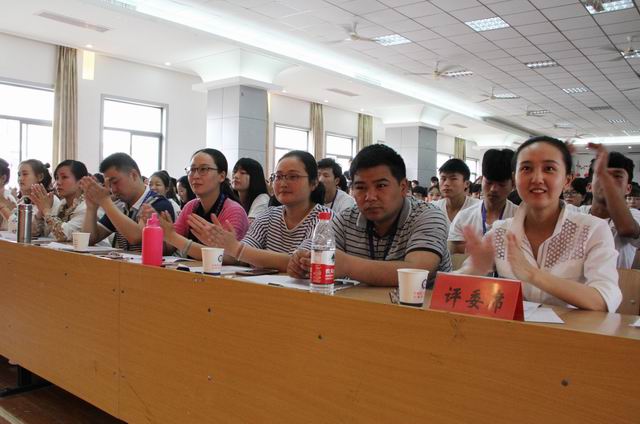 調(diào)整大小 2、比賽評委.jpg