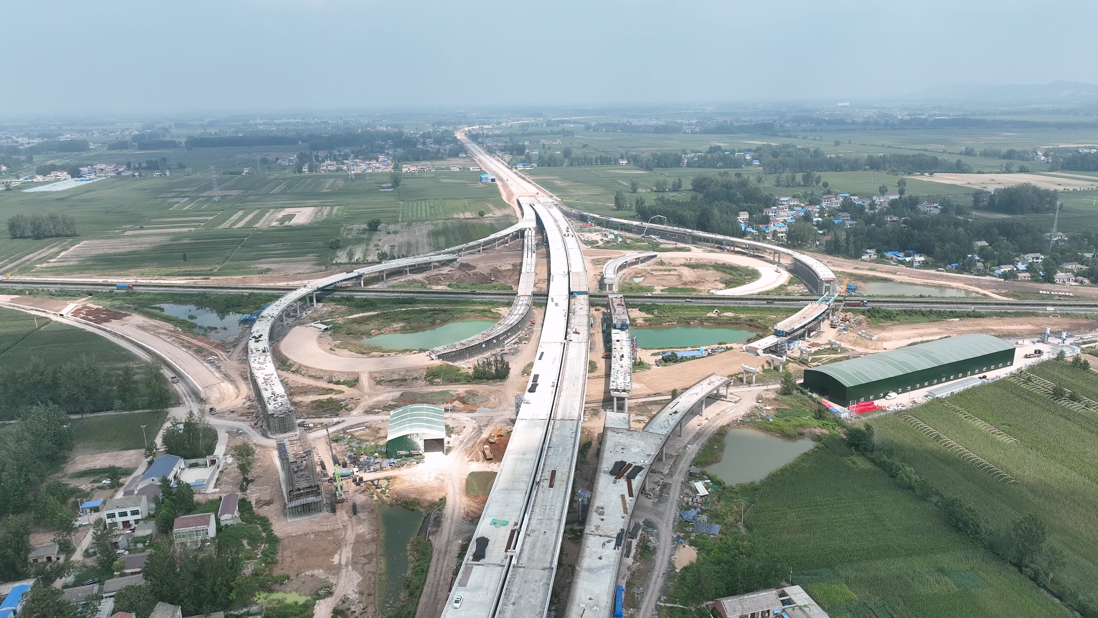 徐淮阜高速宿州段現(xiàn)場(chǎng).jpg 徐淮阜高速宿州段現(xiàn)場(chǎng).jpg