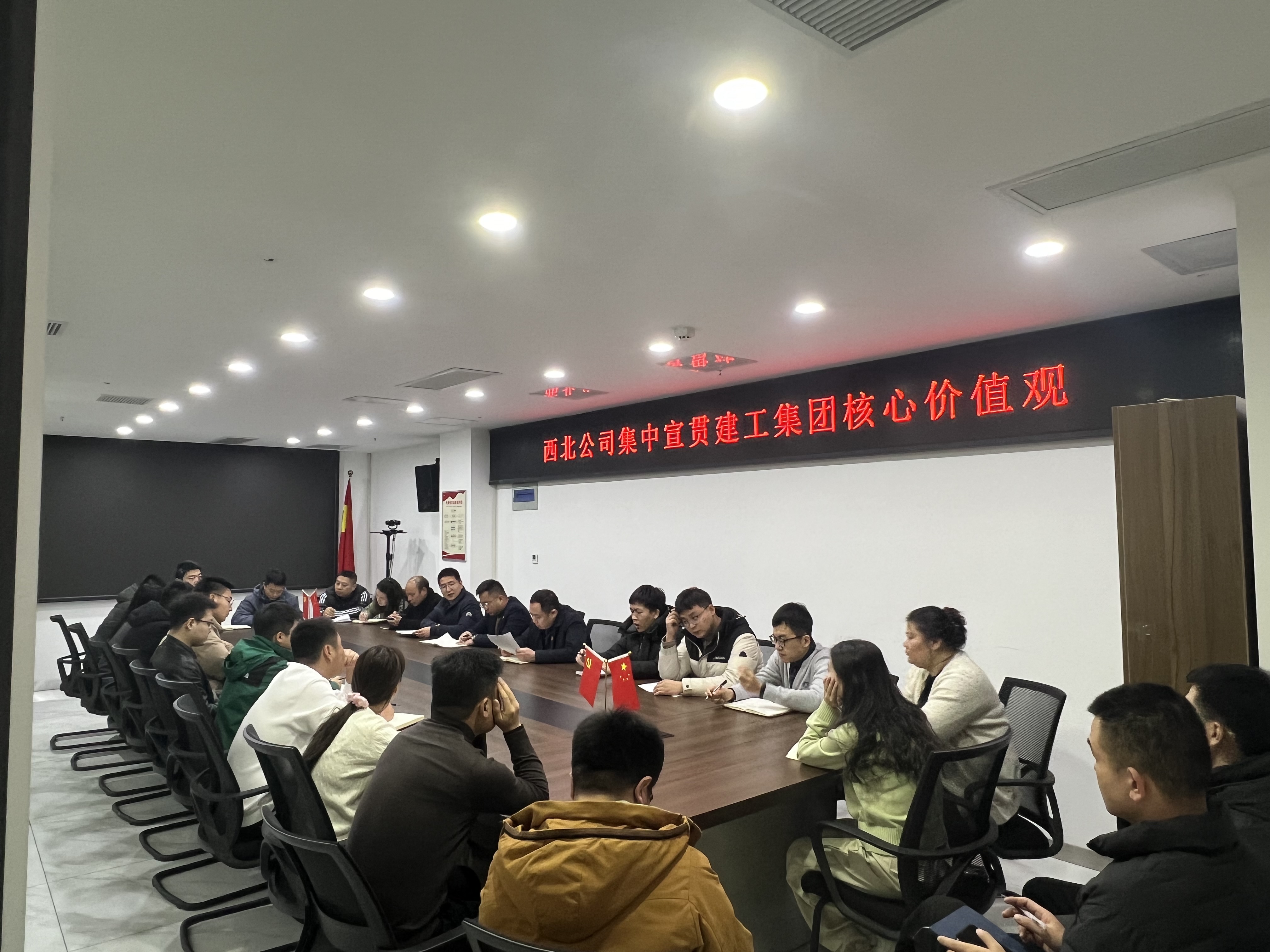 0916e1b072fc8605a317d0a7f4bf3328.jpeg 0916e1b072fc8605a317d0a7f4bf3328.jpeg